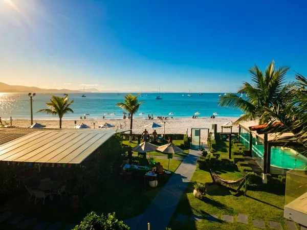 Hotel Sete Ilhas frente a la playa de Jurerê