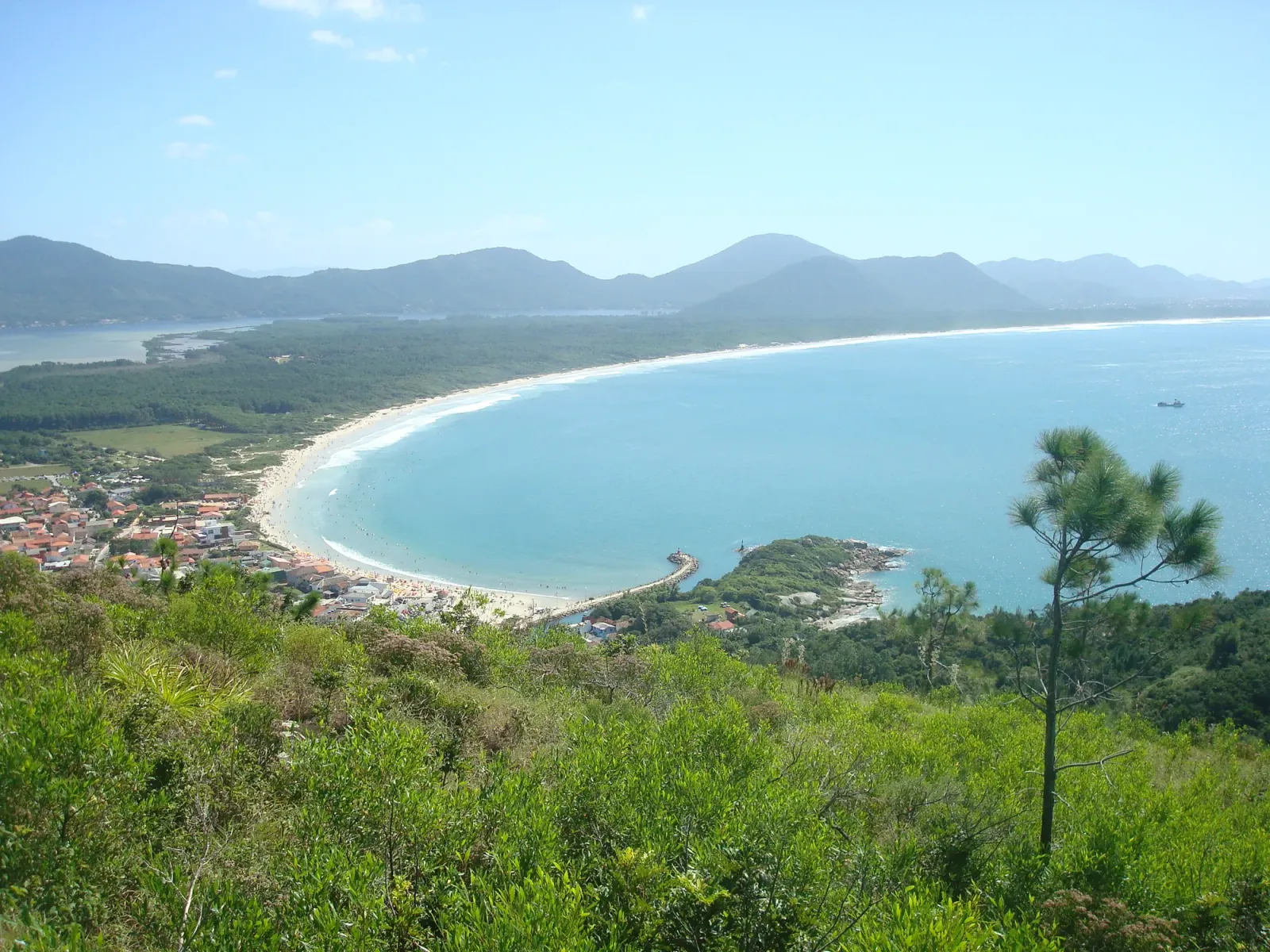 Vista panorámica de la Barra da Lagoa, en Florianópolis