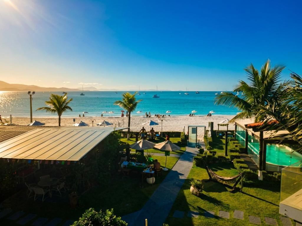 Hotel Sete Ilhas de frente para a Praia de Jurerê