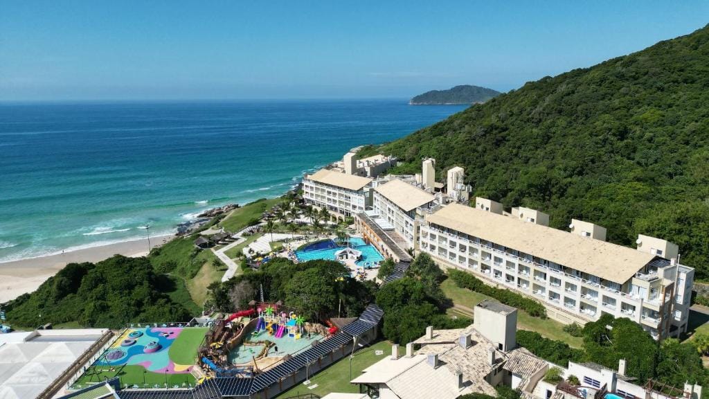 Costão do Santinho Resort com estrutura completa para crianças em Florianópolis