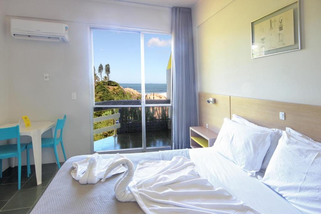 Quarto com vista para o mar no Cris Hotel